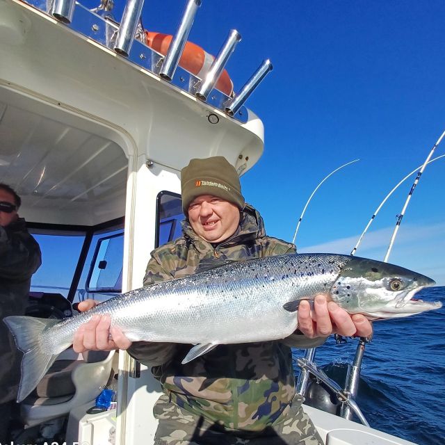 🛥🐟Chlapi se do toho opřeli v Polsku, kam vyráželi na moře na lososy a mořské pstruhy. 😎Gratulace a děkujeme, že jsme vám mohli pomoc s tímto zážitkem. 
Na ryby s Fishtime.cz.

#fishtime #poland #salmonfishing #salmon #trolling #bigfishadventure #rybareni #polsko #losos